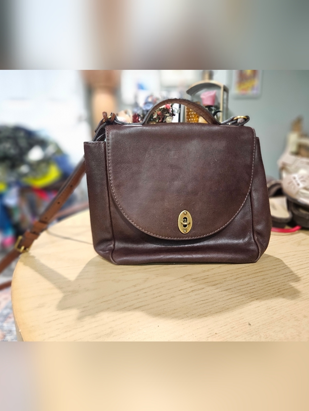 Vintage Fossil Turn Lock Brown Leather Crossbody Satchel Bag—Excellent Condition - Picture 7 of 16